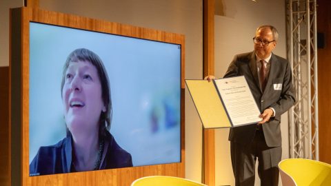 Barbara Yelin und Emmie Arbel mit Demokratiepreis ausgezeichnet